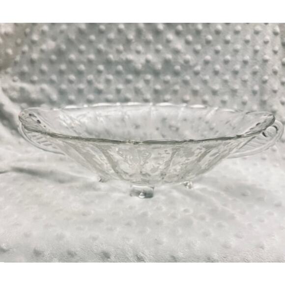 Vintage Fostoria Baroque Shaped, Handled, Footed, Scalloped, Chintz Etched Bowl - Picture 5 of 5